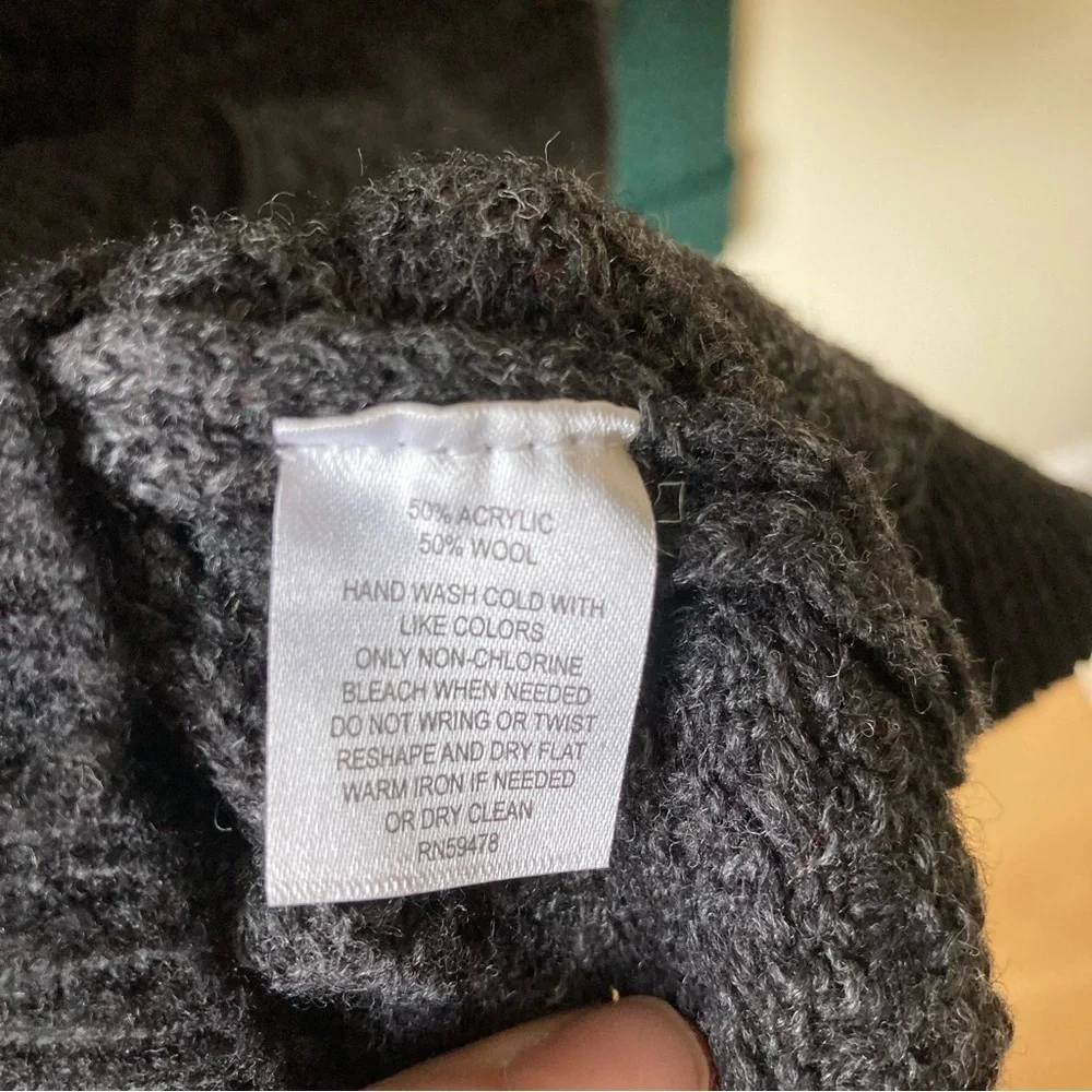 Cynthia Rowley Sweater - Picture 4 of 4